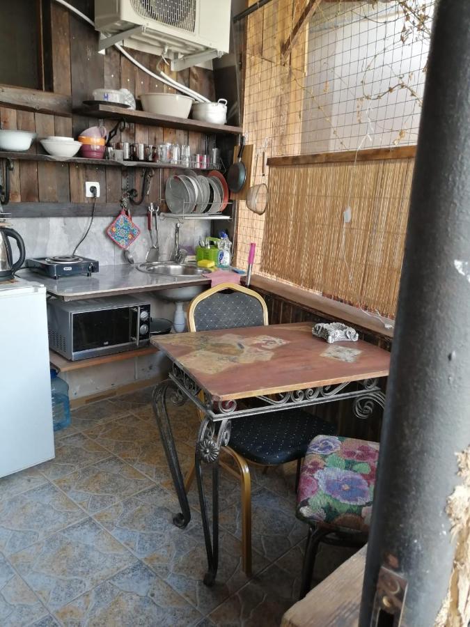 Отель Гостевой дом Магнолия Сухум Экстерьер фото